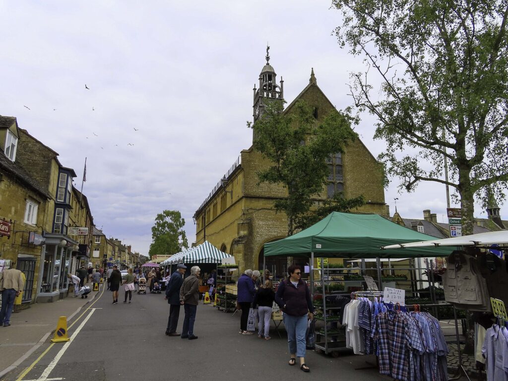 Moreton-in-Marsh Market on a busy market day